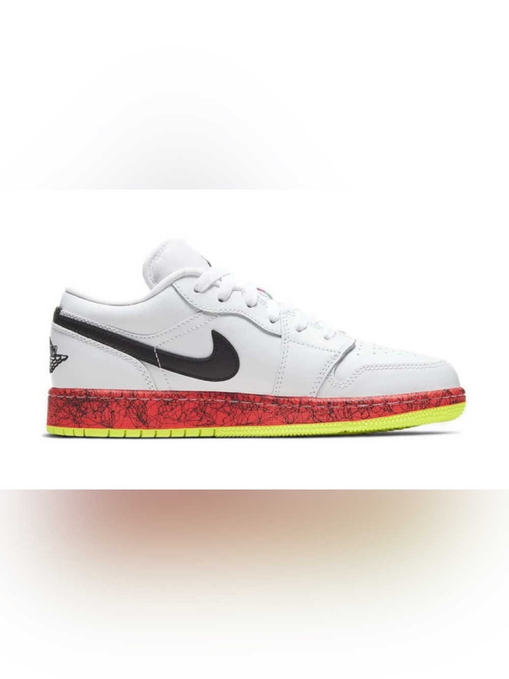 Authentic Air Jordan’s low lace sneakers 6Y fits 7.5/8 women’s $165.00 Nike - Picture 3 of 14